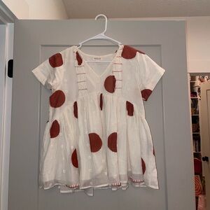 Women’s size small Roolee top, great condition :)